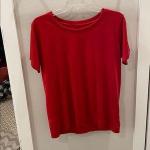 NWOT LULULEMON RED SWIFTLY